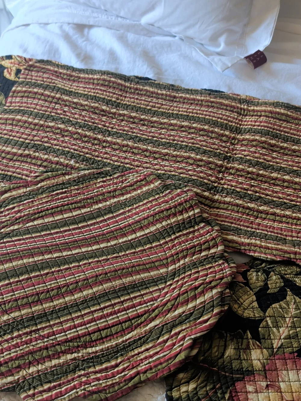 N/A print flowers runner